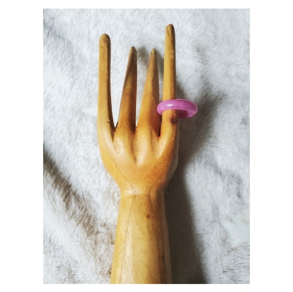 Lilac/ lavander color  Stone ring size 9.5 - Picture 3 of 4